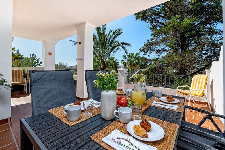 Apartamentos Solaga - Aloha Gardens