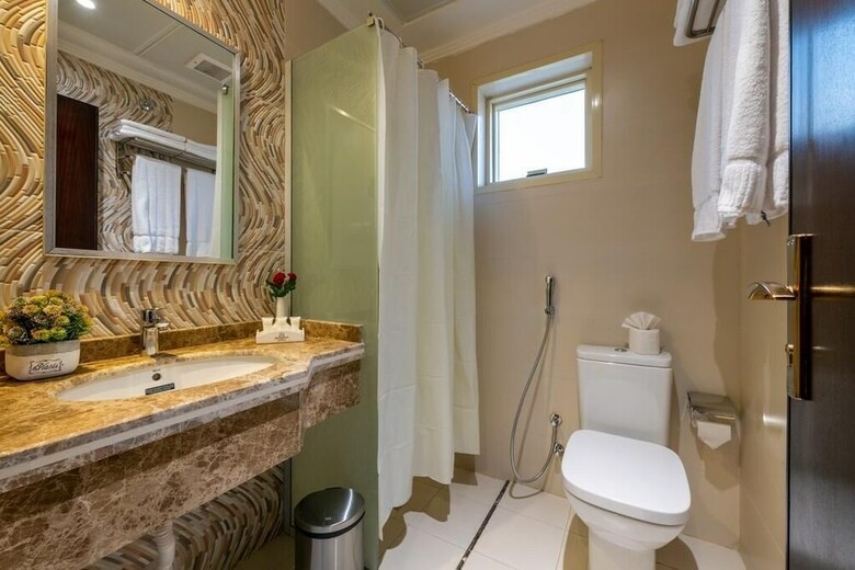 Snood Remaz Hotel