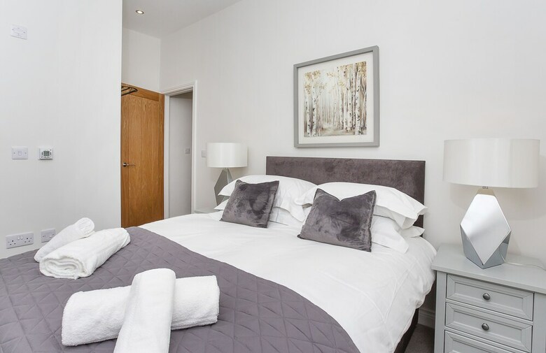 Saxon House Apartments