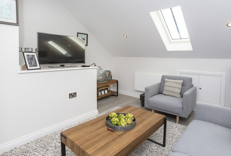 Saxon House Apartments