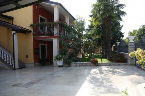 Apartments Max