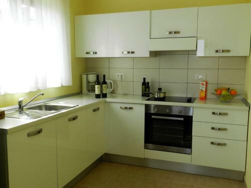 Apartments Smaragdna Villa