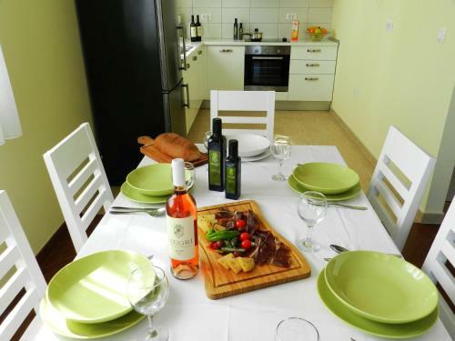 Apartments Smaragdna Villa