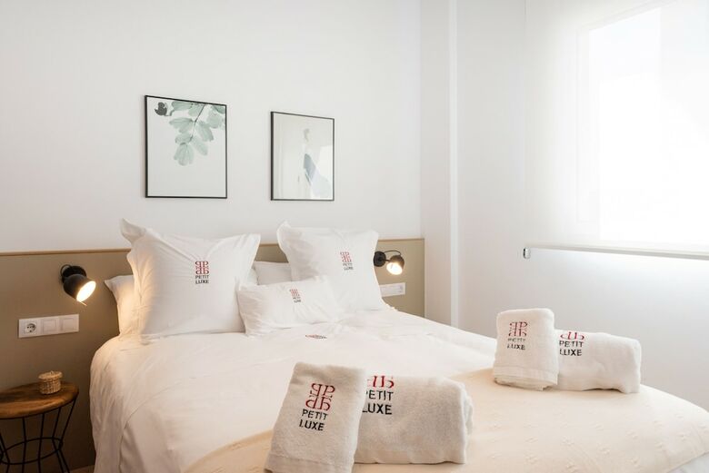 Apartamentos Petit Luxe Egara