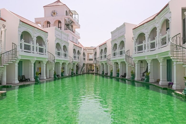 Supicha Pool Access Hotel