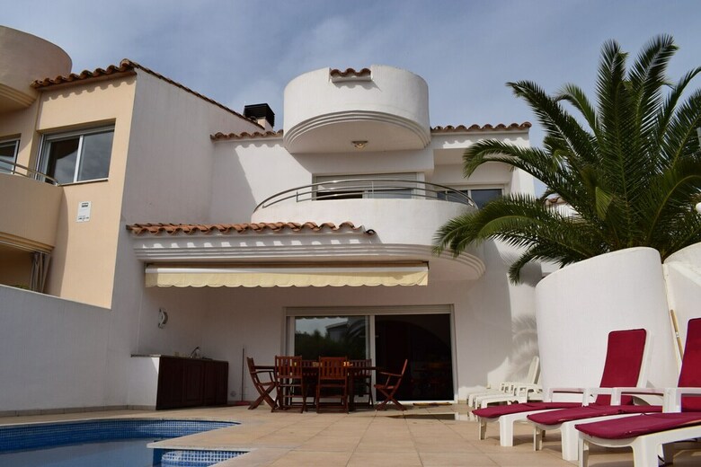 Apartamento 306-magn�fica Casa Con Piscina Y Amarre