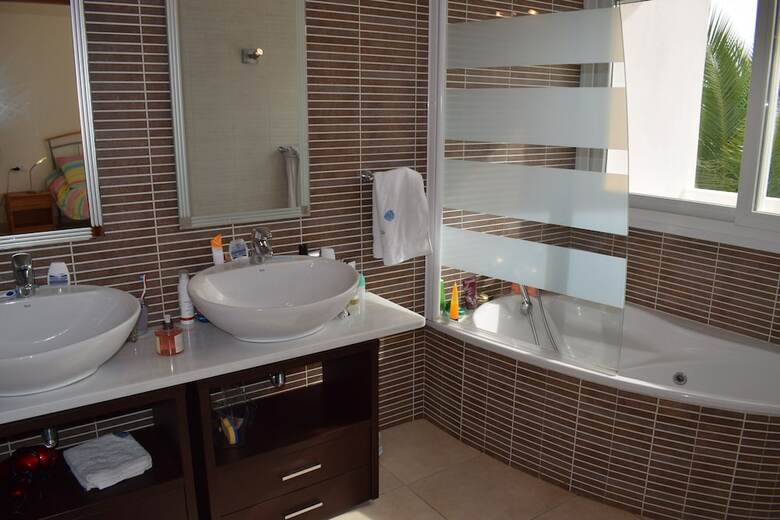 Apartamento 306-magn�fica Casa Con Piscina Y Amarre