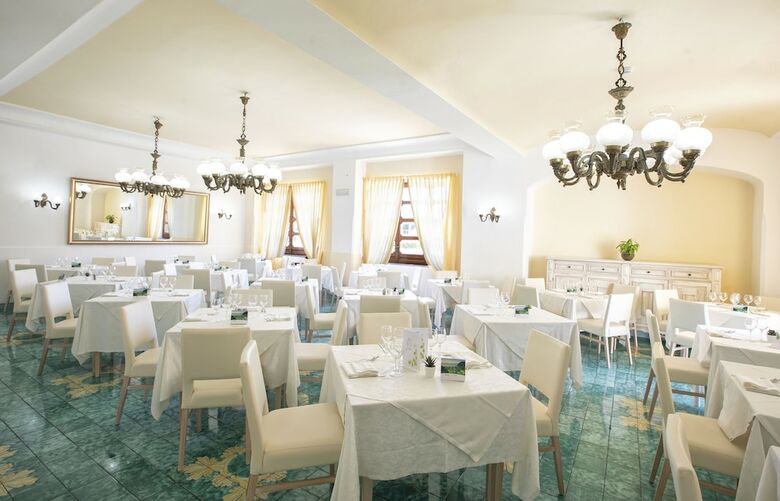 Hotel Zaro