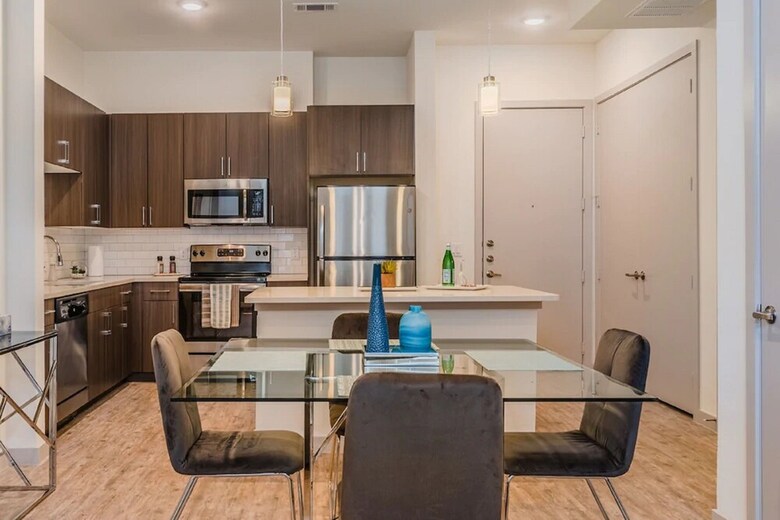 Central Eastside Flats By Barsala