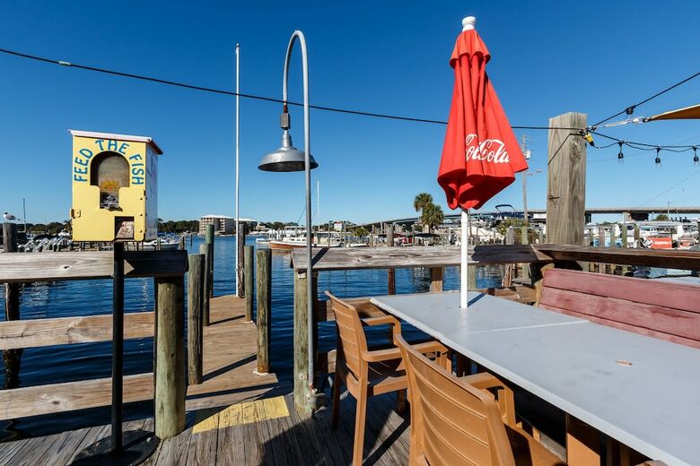 Waters Edge 201 By Brooks And Shorey Resorts