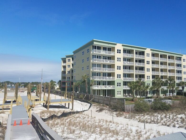 Waters Edge 201 By Brooks And Shorey Resorts