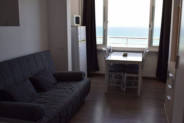 Apartamento 323-estudio Situado En Primera L�nea de Playa
