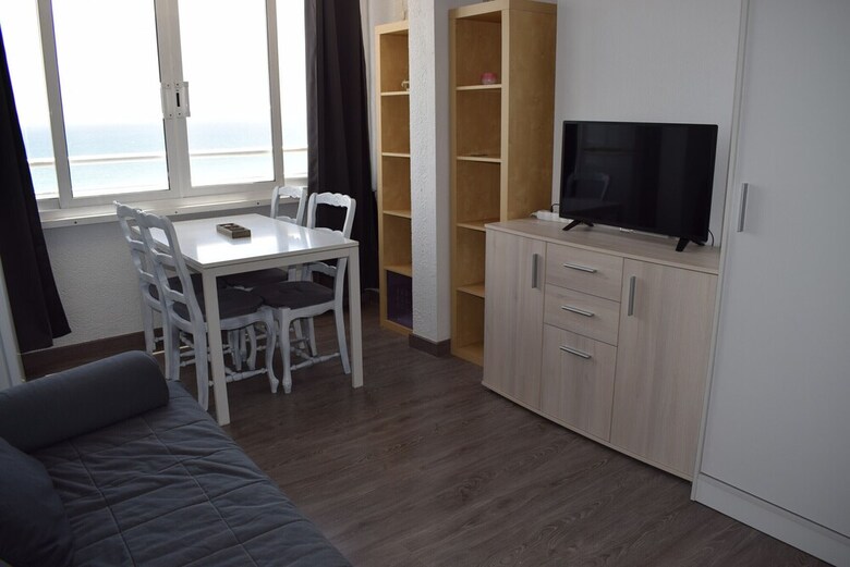 Apartamento 323-estudio Situado En Primera L�nea de Playa