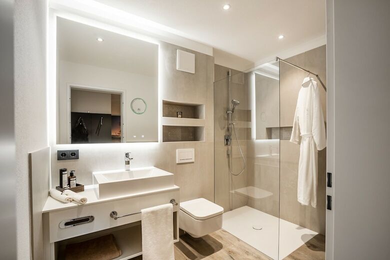 Primera Apartments