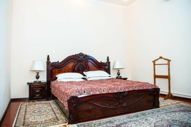 Hotel Lion