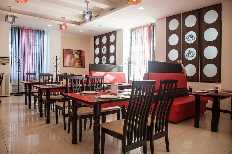 Hotel Lion