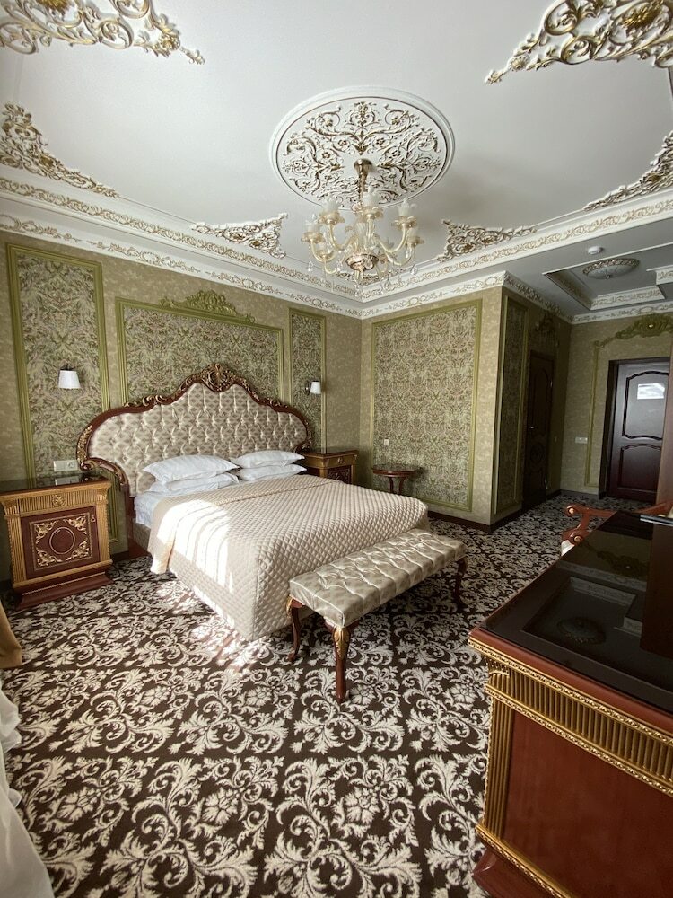Hotel Lion