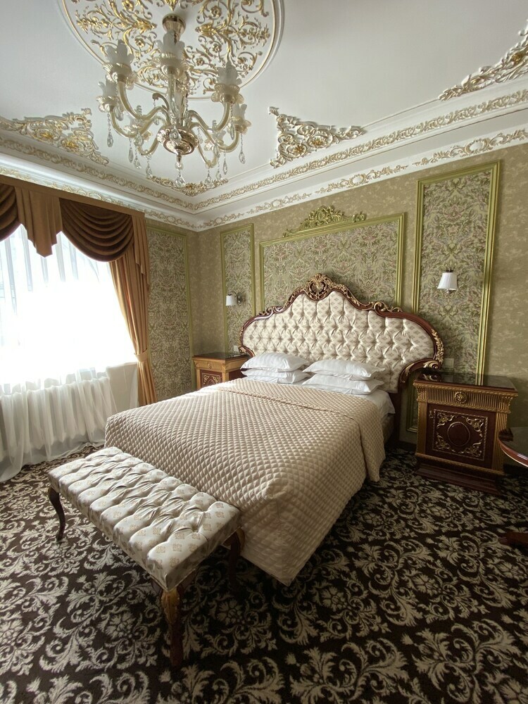 Hotel Lion