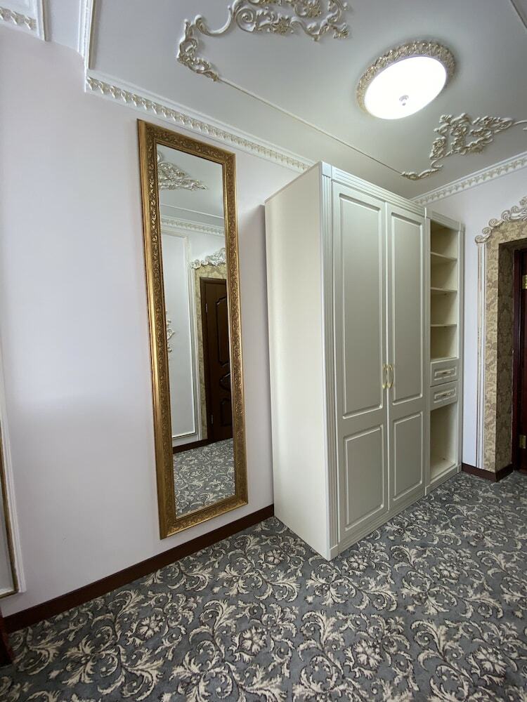 Hotel Lion