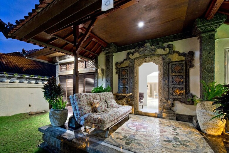 Villa Orchid