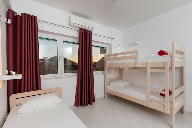 Hostal Hostel Free Bird - Adults Only