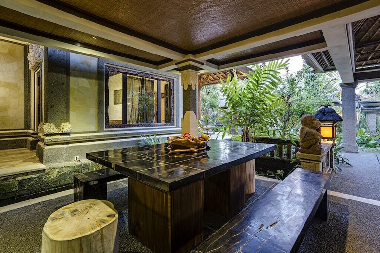 Villa Hibiscus
