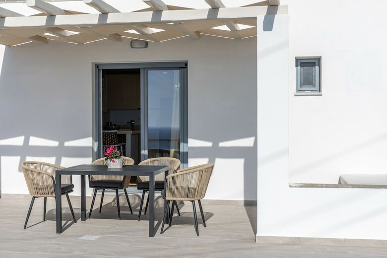 Hotel Mythology Naxos Villas & Suites