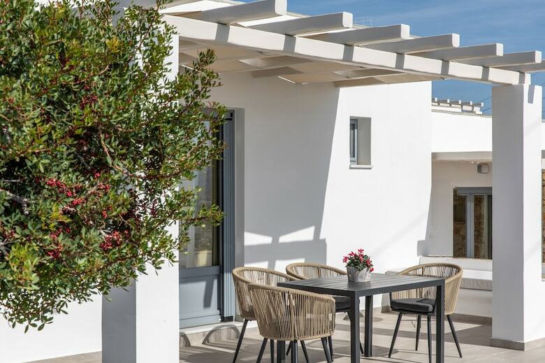 Hotel Mythology Naxos Villas & Suites