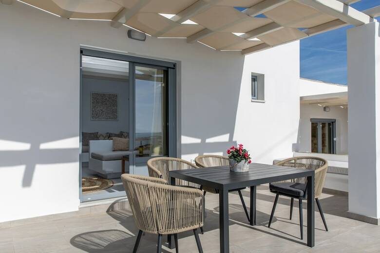 Hotel Mythology Naxos Villas & Suites