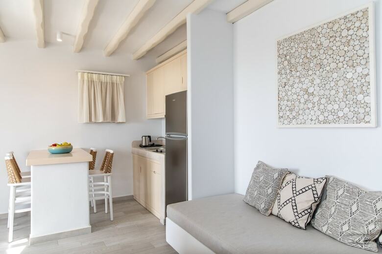 Hotel Mythology Naxos Villas & Suites