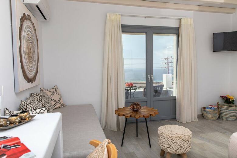Hotel Mythology Naxos Villas & Suites