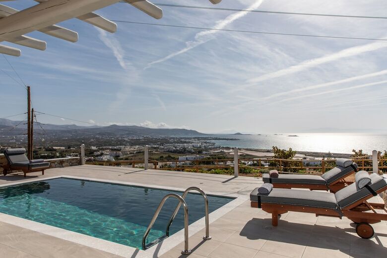 Hotel Mythology Naxos Villas & Suites
