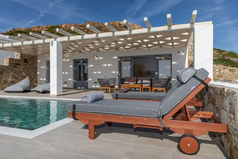 Hotel Mythology Naxos Villas & Suites