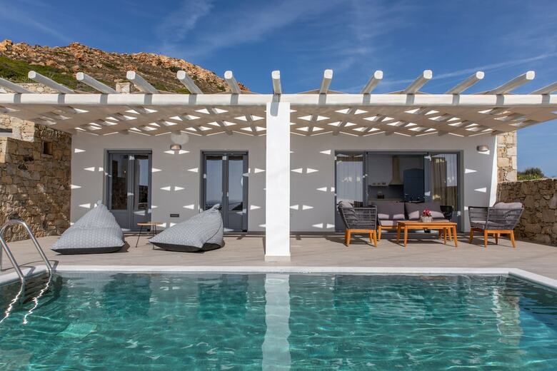 Hotel Mythology Naxos Villas & Suites
