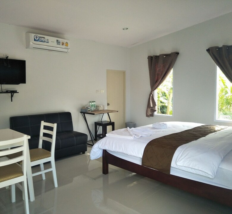 Hotel Oyo 767 Pang Chompu Resort