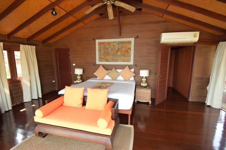 3 Bedroom Beach Front Villa With Private Pool (P3)