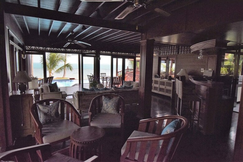 3 Bedroom Beach Front Villa With Private Pool (P3)
