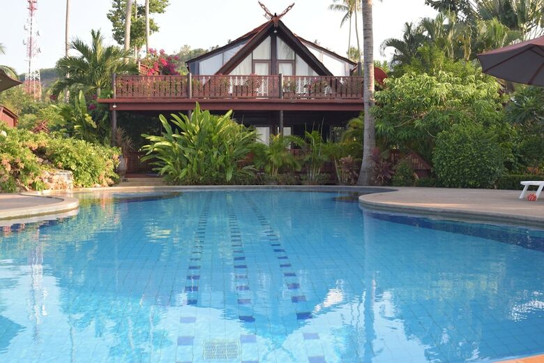 4 Bedroom Beachfront Villa 3 Banyan
