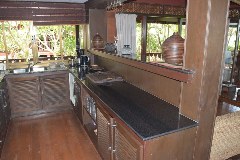 4 Bedroom Beachfront Villa 3 Banyan