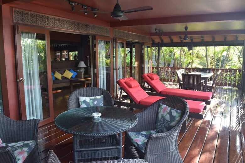 4 Bedroom Beachfront Villa 3 Banyan
