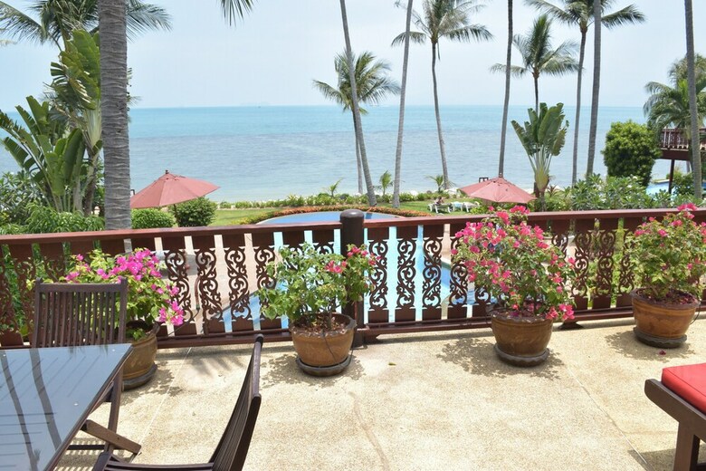 4 Bedroom Beachfront Villa 3 Banyan