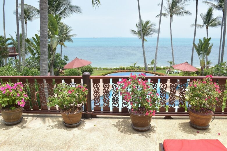 4 Bedroom Beachfront Villa 3 Banyan