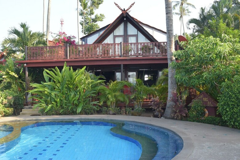 4 Bedroom Beachfront Villa 3 Banyan
