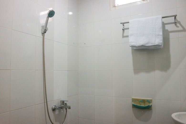 Hostal Oyo 1156 Fanybella Homestay