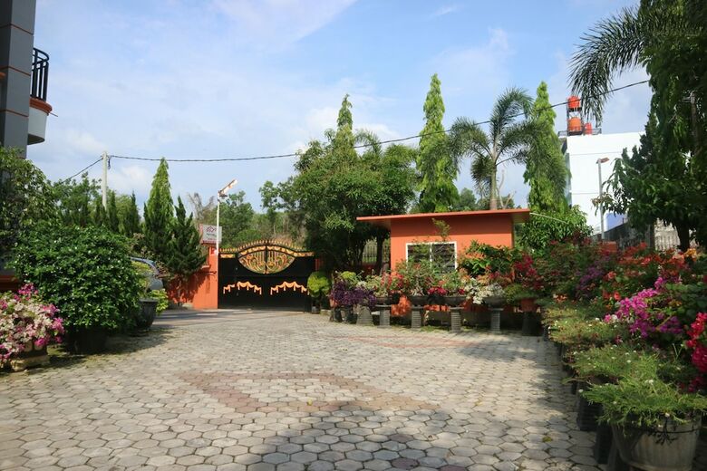Hostal Oyo 1156 Fanybella Homestay