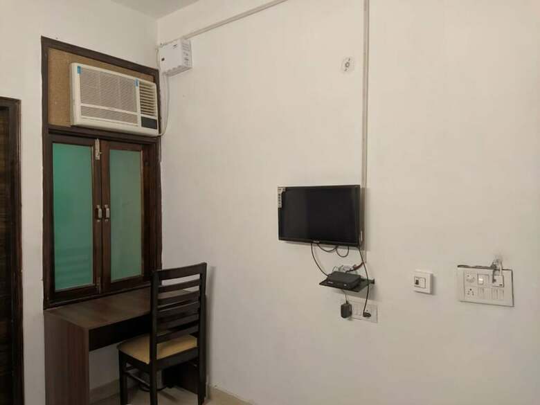 Adb Rooms Hotel Toravio