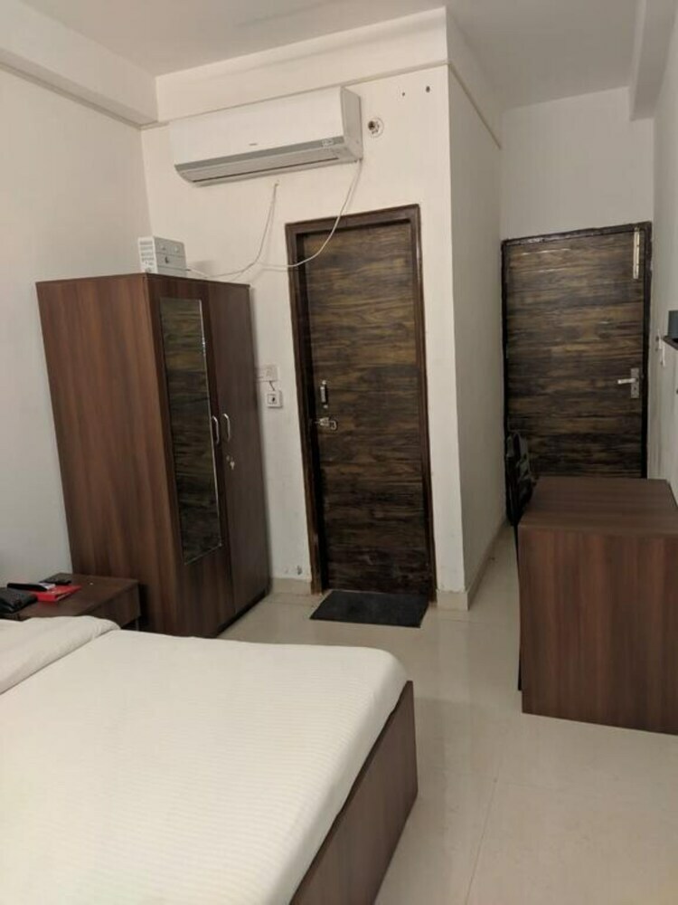 Adb Rooms Hotel Toravio