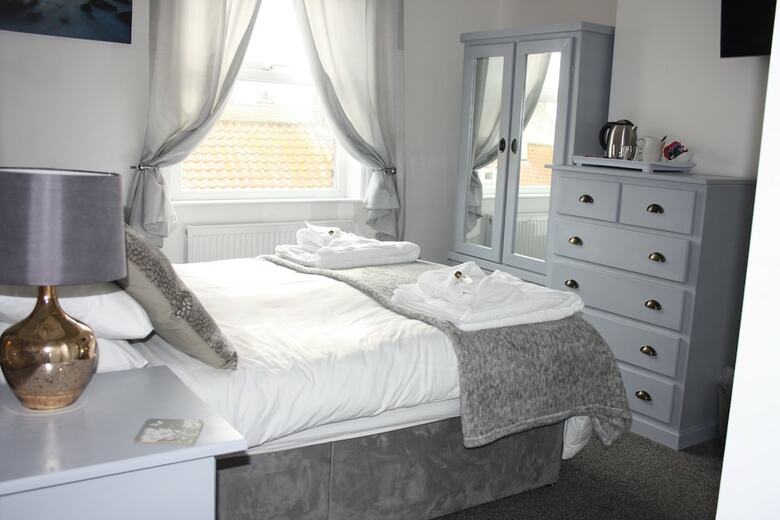 Bed & Breakfast Smugglers Rest