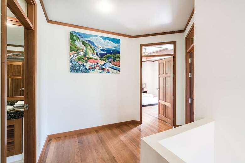 7 Bedroom Twin Villas On Beach Front Resort Tg48/25