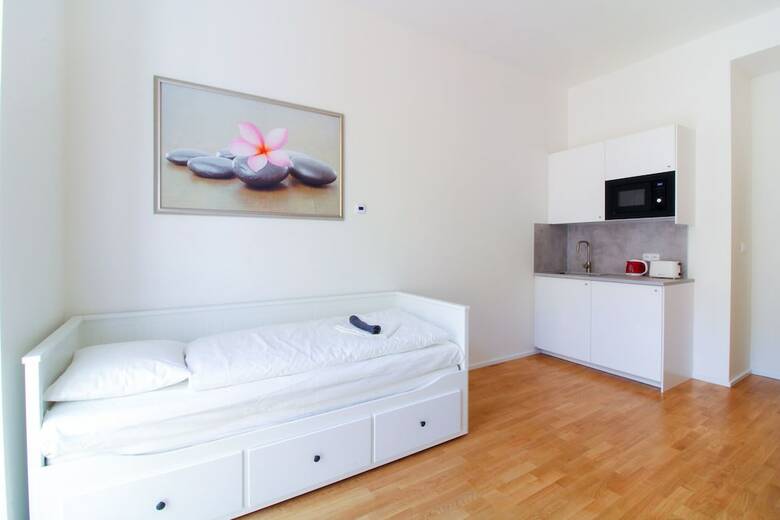 Bouquet Apartments